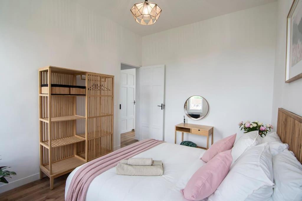 Treize Maison 3 Bed House In Centre Of Saint Severin Luaran gambar